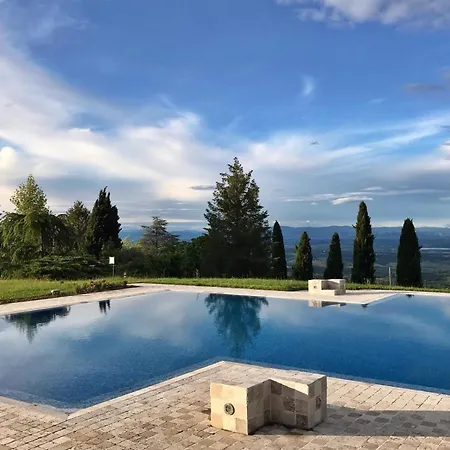 Hébergement de vacances Borgo Poggio Bianco *