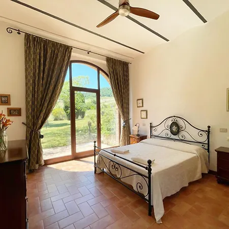 Nyaraló Borgo Poggio Bianco *
