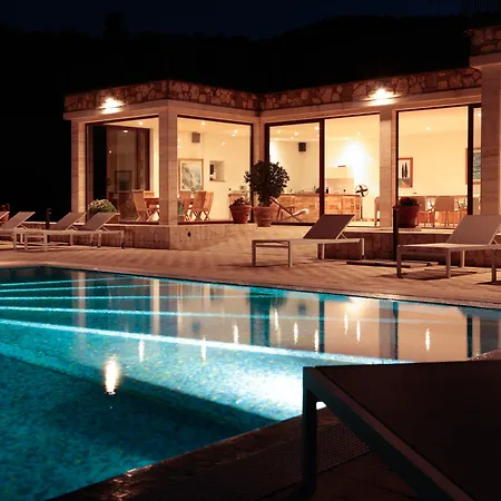 Borgo Poggio Bianco * Sarteano