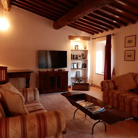 Borgo Poggio Bianco * Sarteano